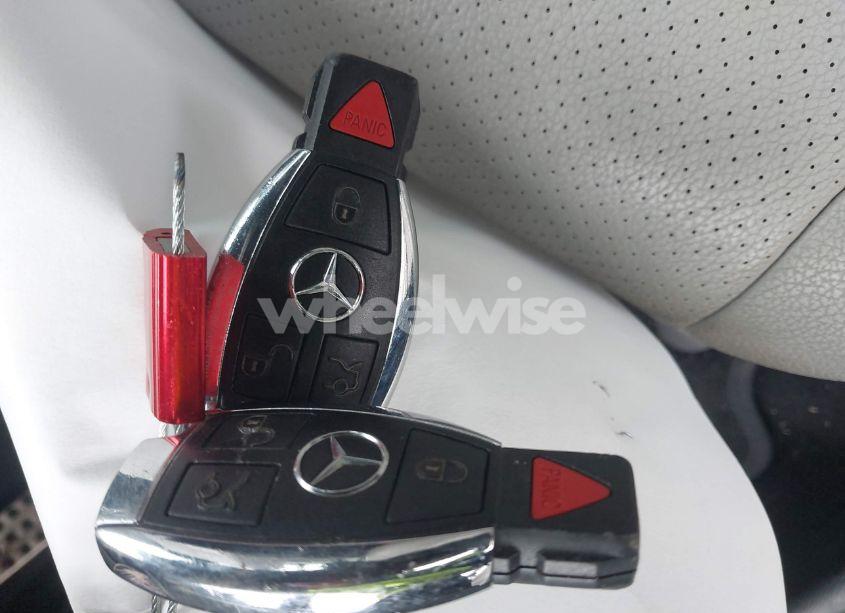 Photo 11 of 2010 Mercedes-benz C 300 LUXURY 4MATIC/SPORT 4MATIC (VIN WDDGF8BB5AR091229)