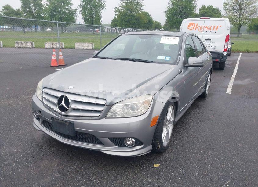 Photo 2 of 2010 Mercedes-benz C 300 LUXURY 4MATIC/SPORT 4MATIC (VIN WDDGF8BB5AR091229)