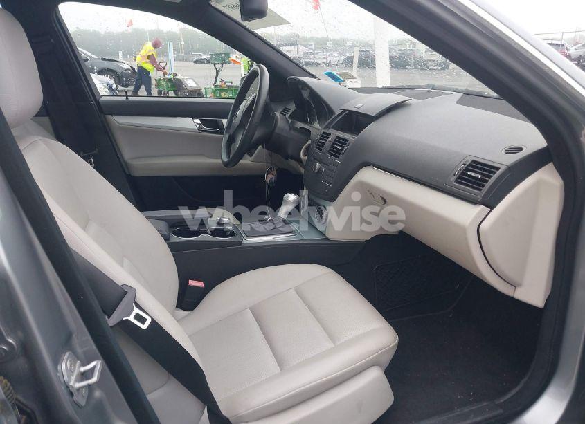 Photo 5 of 2010 Mercedes-benz C 300 LUXURY 4MATIC/SPORT 4MATIC (VIN WDDGF8BB5AR091229)