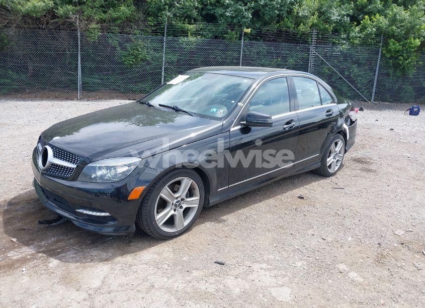 Photo 2 of 2011 Mercedes-benz C 300 LUXURY 4MATIC/SPORT 4MATIC (VIN WDDGF8BB6BR153397)