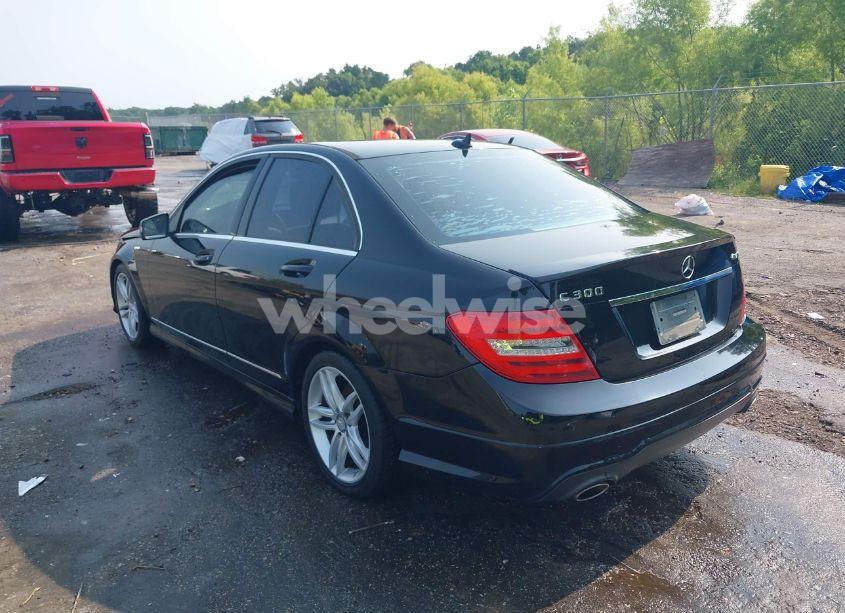 Photo 3 of 2012 Mercedes-benz C 300 LUXURY 4MATIC/SPORT 4MATIC (VIN WDDGF8BB6CR207945)