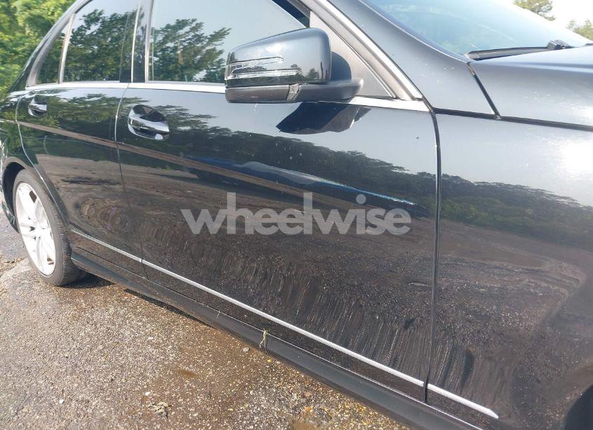 Photo 6 of 2012 Mercedes-benz C 300 LUXURY 4MATIC/SPORT 4MATIC (VIN WDDGF8BB6CR207945)