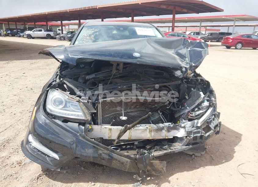 Photo 6 of 2012 Mercedes-benz C 300 LUXURY 4MATIC/SPORT 4MATIC (VIN WDDGF8BB6CR227922)