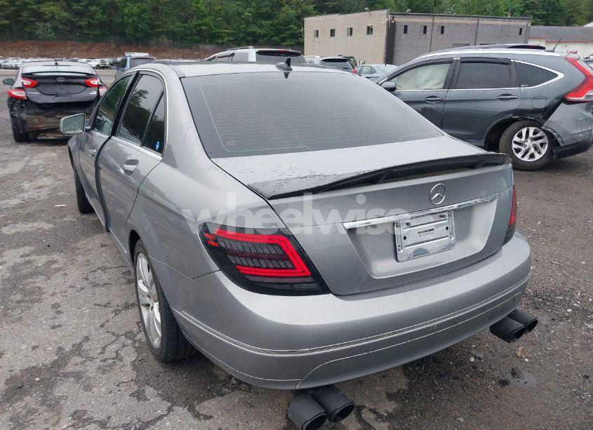 Photo 3 of 2011 Mercedes-benz C 300 LUXURY 4MATIC/SPORT 4MATIC (VIN WDDGF8BB7BR141534)