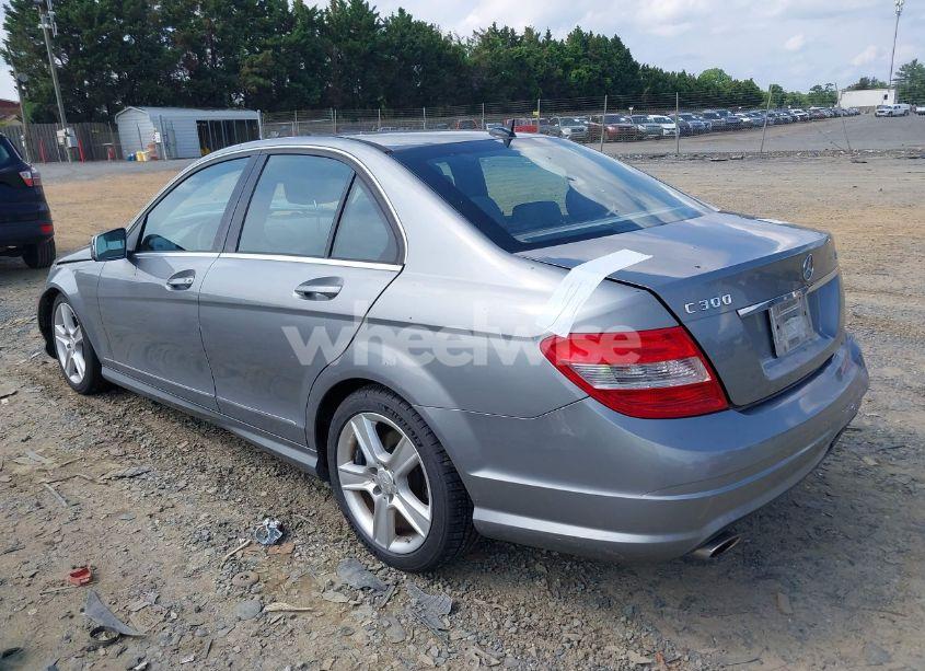 Photo 3 of 2011 Mercedes-benz C 300 LUXURY 4MATIC/SPORT 4MATIC (VIN WDDGF8BB7BR174615)