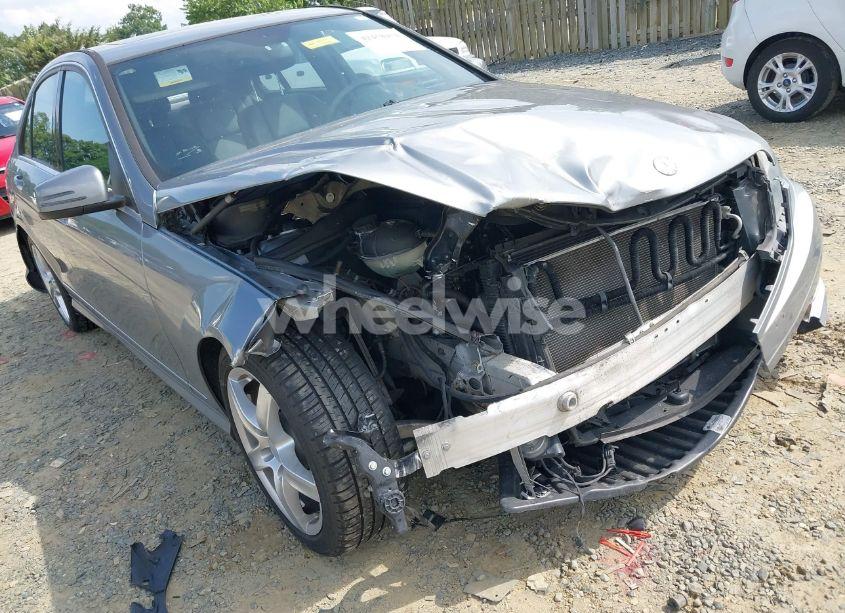 Photo 6 of 2011 Mercedes-benz C 300 LUXURY 4MATIC/SPORT 4MATIC (VIN WDDGF8BB7BR174615)