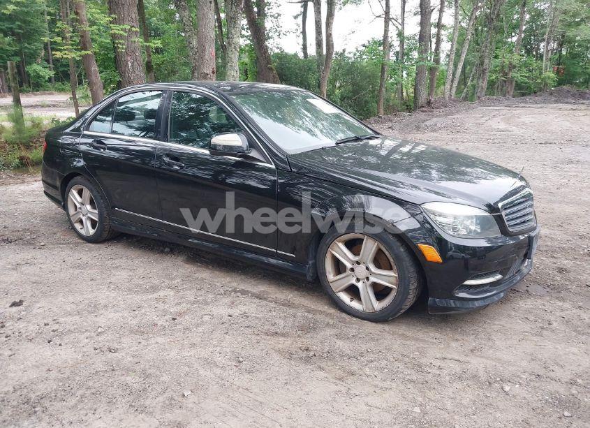 2011 Mercedes-benz C 300 LUXURY 4MATIC/SPORT 4MATIC (VIN WDDGF8BB7BR176073) main photo