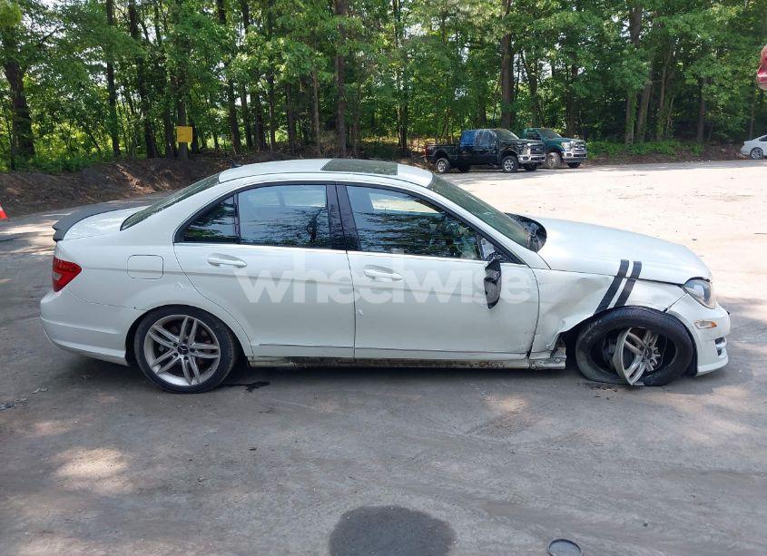 Photo 13 of 2012 Mercedes-benz C 300 LUXURY 4MATIC/SPORT 4MATIC (VIN WDDGF8BB7CR212099)