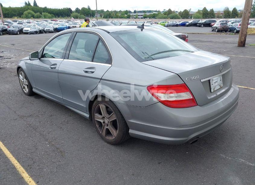 Photo 3 of 2010 Mercedes-benz C 300 LUXURY 4MATIC/SPORT 4MATIC (VIN WDDGF8BB8AR095386)