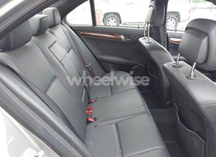 Photo 8 of 2010 Mercedes-benz C 300 LUXURY 4MATIC/SPORT 4MATIC (VIN WDDGF8BB8AR095386)