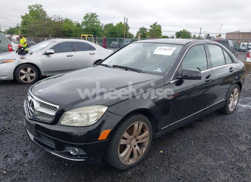 Photo 2 of 2011 Mercedes-benz C 300 LUXURY 4MATIC/SPORT 4MATIC (VIN WDDGF8BB8BR141526)