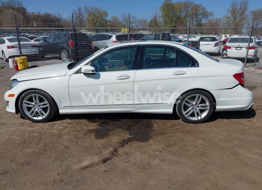 Photo 14 of 2012 Mercedes-benz C 300 LUXURY 4MATIC/SPORT 4MATIC (VIN WDDGF8BB8CA714148)