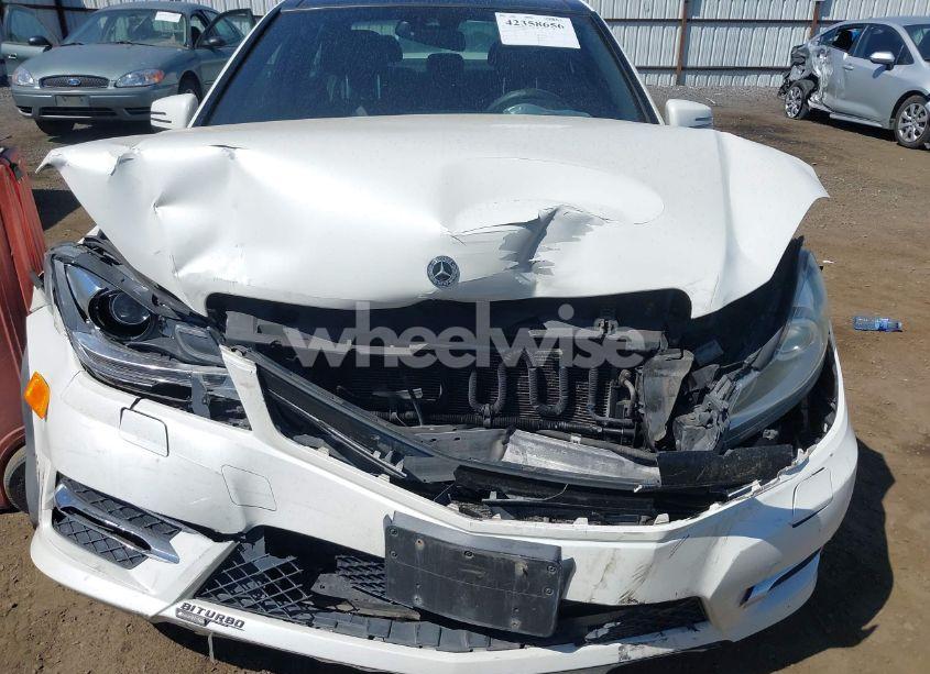 Photo 6 of 2012 Mercedes-benz C 300 LUXURY 4MATIC/SPORT 4MATIC (VIN WDDGF8BB8CA724940)