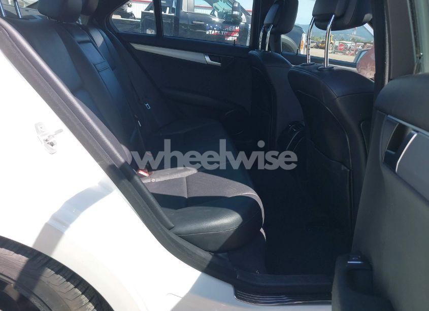Photo 8 of 2012 Mercedes-benz C 300 LUXURY 4MATIC/SPORT 4MATIC (VIN WDDGF8BB8CA724940)