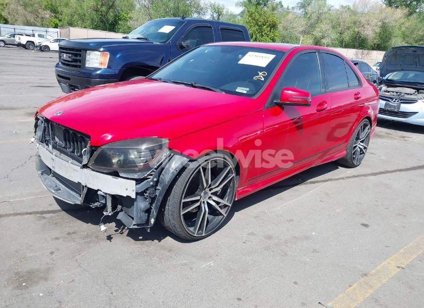 Photo 2 of 2010 Mercedes-benz C 300 LUXURY 4MATIC/SPORT 4MATIC (VIN WDDGF8BB9AF420080)