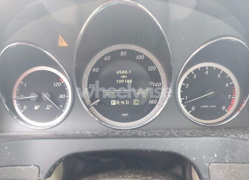 Photo 7 of 2010 Mercedes-benz C 300 (VIN WDDGF8BB9AF454536)