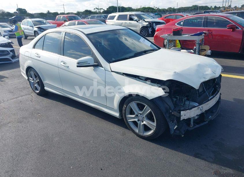 2010 Mercedes-benz C 300 LUXURY 4MATIC/SPORT 4MATIC (VIN WDDGF8BB9AF485270) main photo