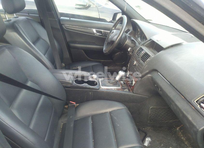 Photo 5 of 2010 Mercedes-benz C 300 LUXURY 4MATIC/SPORT 4MATIC (VIN WDDGF8BB9AR122644)