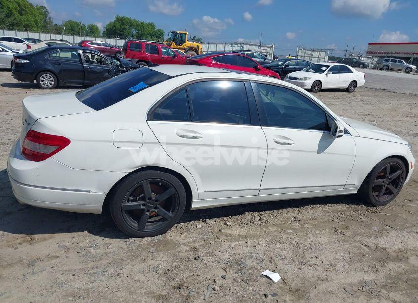 Photo 6 of 2011 Mercedes-benz C 300 (VIN WDDGF8BB9BR165303)