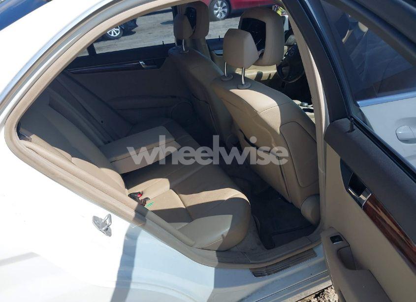 Photo 8 of 2011 Mercedes-benz C 300 (VIN WDDGF8BB9BR165303)