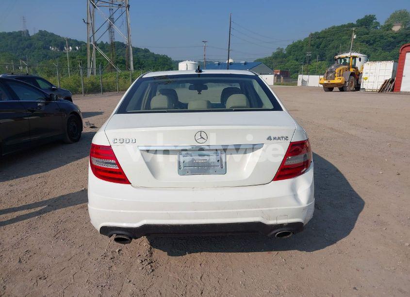 Photo 17 of 2012 Mercedes-benz C 300 (VIN WDDGF8BB9CR192101)