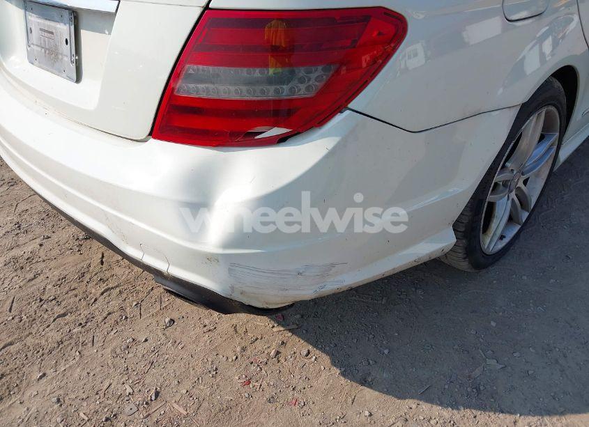 Photo 6 of 2012 Mercedes-benz C 300 (VIN WDDGF8BB9CR192101)