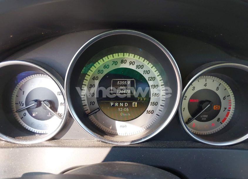 Photo 7 of 2012 Mercedes-benz C 300 (VIN WDDGF8BB9CR192101)