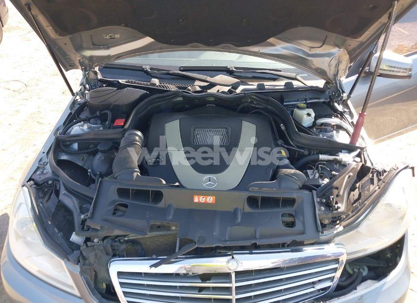 Photo 10 of 2012 Mercedes-benz C 300 LUXURY 4MATIC/SPORT 4MATIC (VIN WDDGF8BB9CR197914)