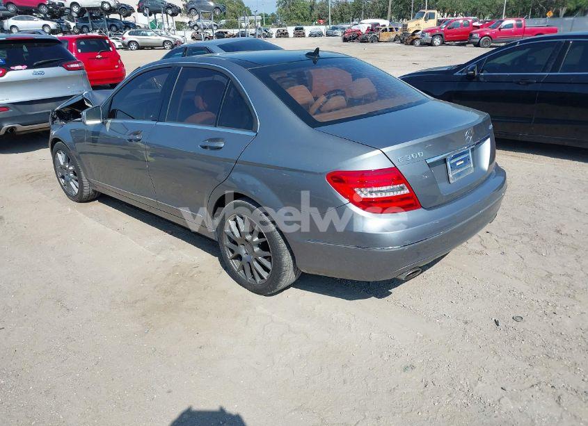 Photo 3 of 2012 Mercedes-benz C 300 LUXURY 4MATIC/SPORT 4MATIC (VIN WDDGF8BB9CR197914)