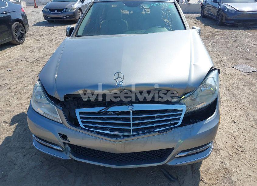 Photo 6 of 2012 Mercedes-benz C 300 LUXURY 4MATIC/SPORT 4MATIC (VIN WDDGF8BB9CR197914)