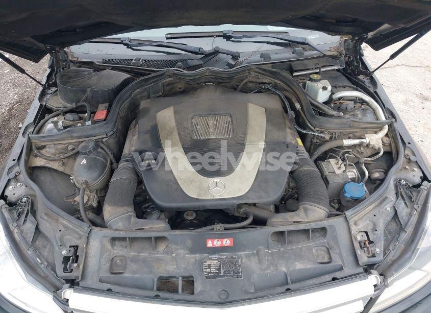 Photo 10 of 2012 Mercedes-benz C 300 (VIN WDDGF8BB9CR205106)