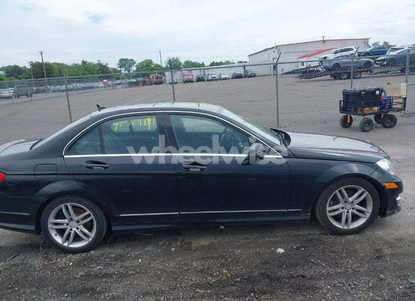 Photo 13 of 2012 Mercedes-benz C 300 (VIN WDDGF8BB9CR205106)