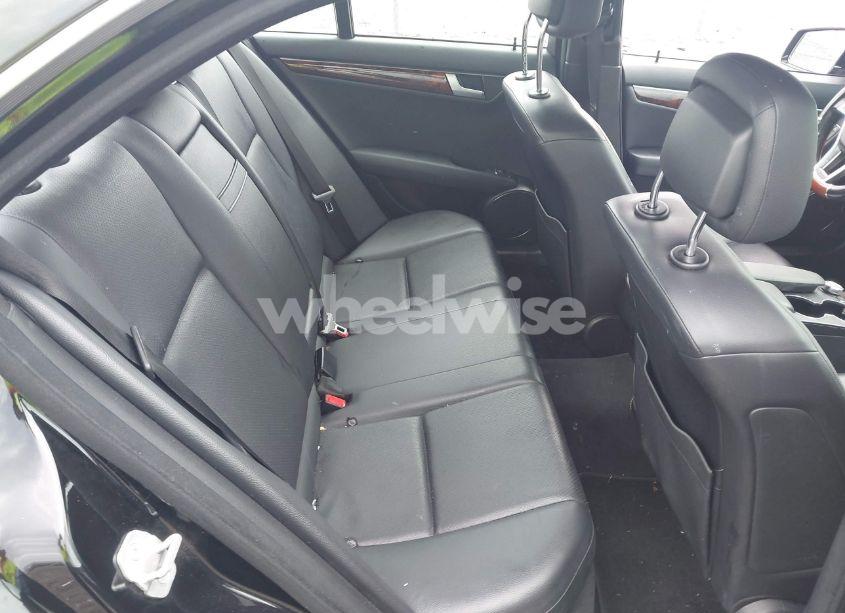 Photo 8 of 2012 Mercedes-benz C 300 (VIN WDDGF8BB9CR205106)