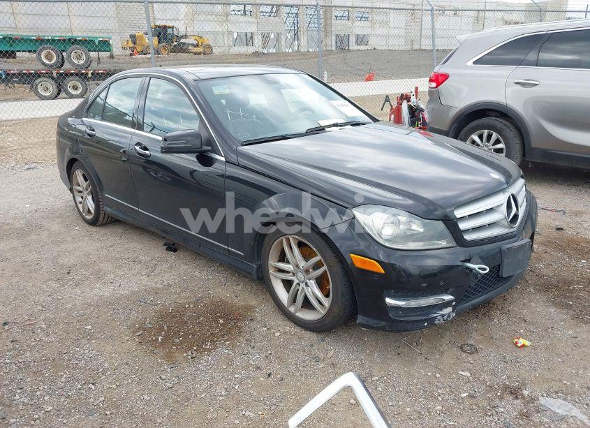 2012 Mercedes-benz C 300 LUXURY 4MATIC/SPORT 4MATIC (VIN WDDGF8BB9CR208314) main photo