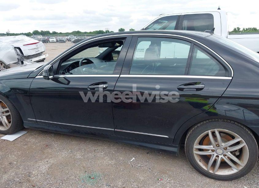 Photo 14 of 2012 Mercedes-benz C 300 LUXURY 4MATIC/SPORT 4MATIC (VIN WDDGF8BB9CR208314)