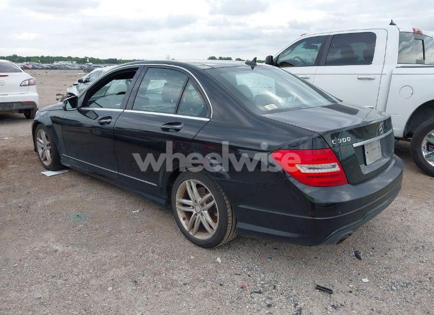 Photo 3 of 2012 Mercedes-benz C 300 LUXURY 4MATIC/SPORT 4MATIC (VIN WDDGF8BB9CR208314)