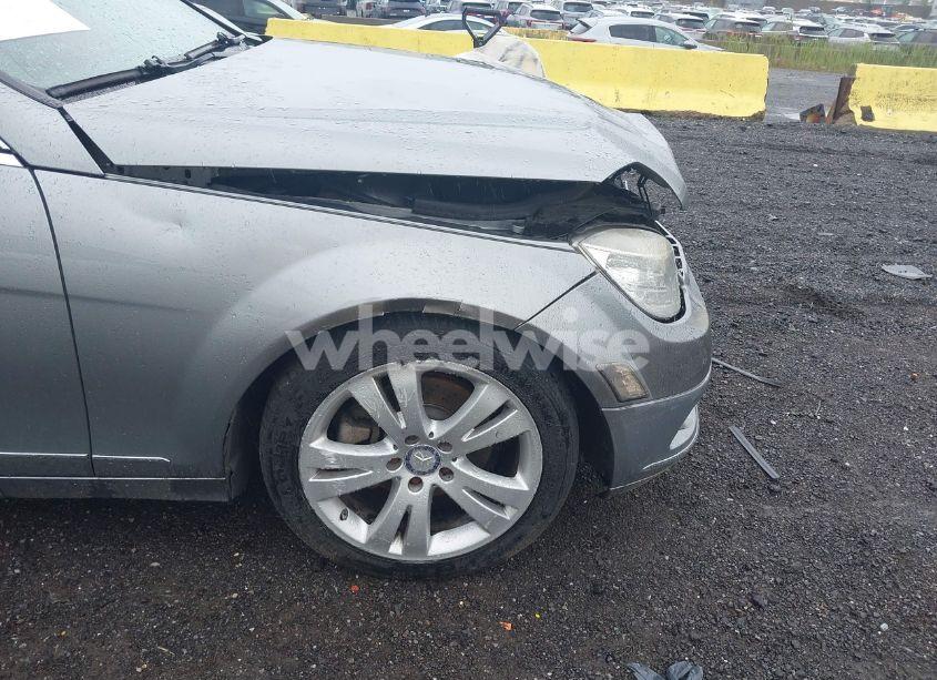 Photo 12 of 2010 Mercedes-benz C 300 LUXURY 4MATIC/SPORT 4MATIC (VIN WDDGF8BBXAR096359)
