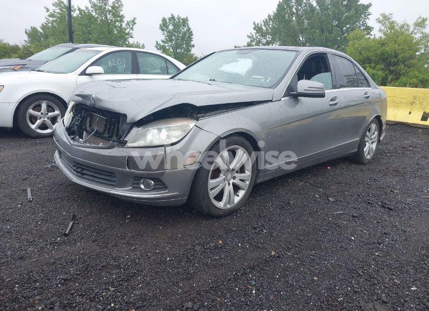 Photo 2 of 2010 Mercedes-benz C 300 LUXURY 4MATIC/SPORT 4MATIC (VIN WDDGF8BBXAR096359)