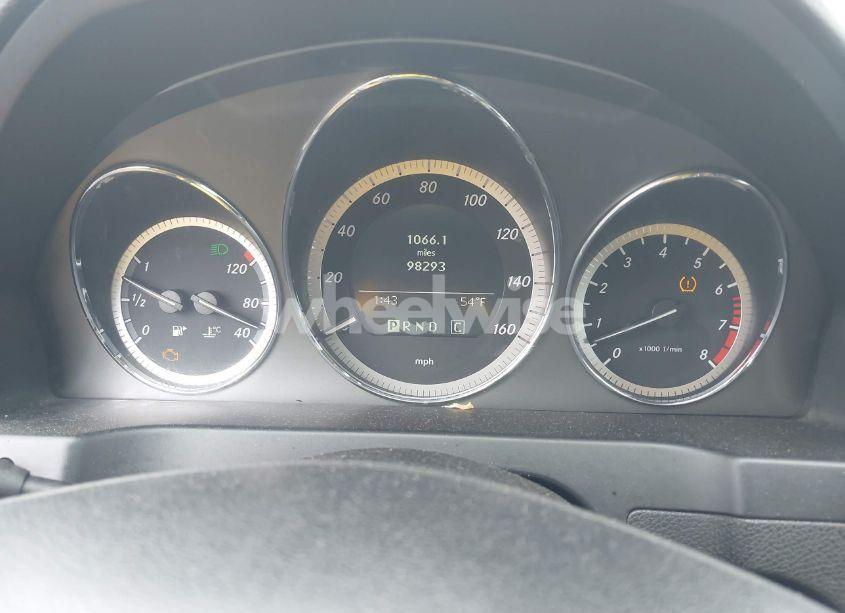 Photo 7 of 2010 Mercedes-benz C 300 LUXURY 4MATIC/SPORT 4MATIC (VIN WDDGF8BBXAR096359)