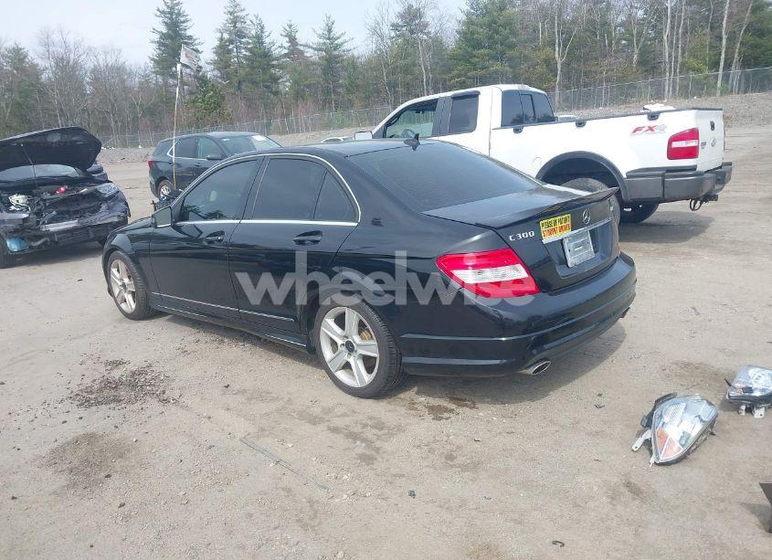 Photo 3 of 2010 Mercedes-benz C 300 4MATIC (VIN WDDGF8BBXAR117257)