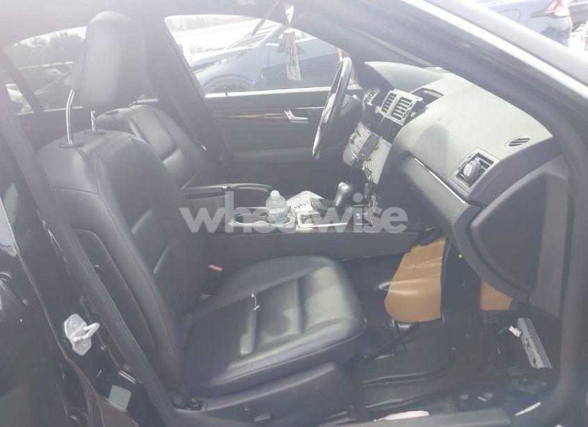 Photo 5 of 2010 Mercedes-benz C 300 4MATIC (VIN WDDGF8BBXAR117257)