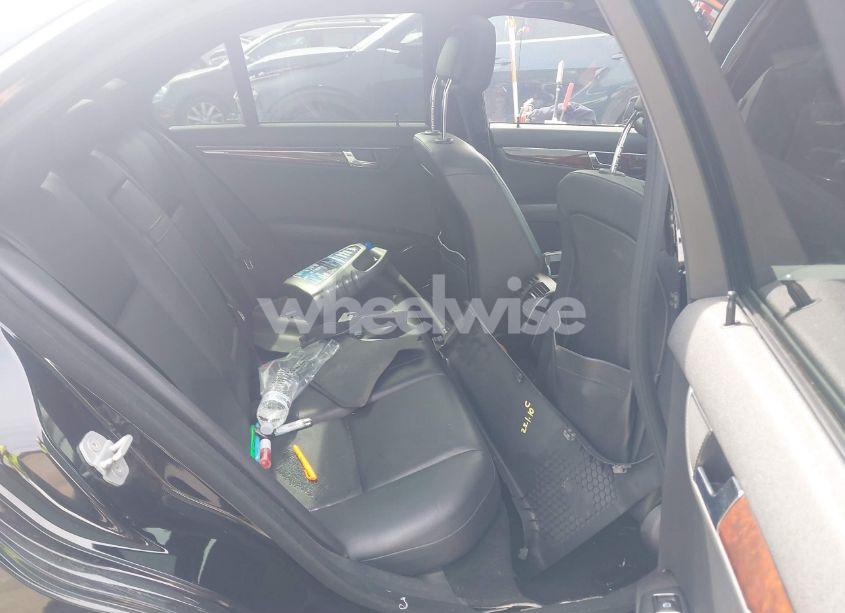 Photo 8 of 2010 Mercedes-benz C 300 4MATIC (VIN WDDGF8BBXAR117257)