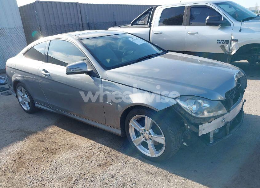 2012 Mercedes-benz C 250 (VIN WDDGJ4HB1CF798671) main photo