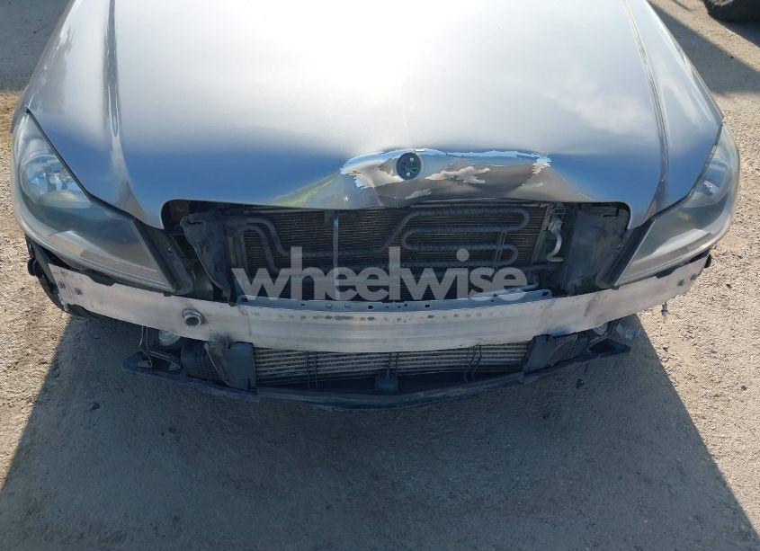 Photo 6 of 2012 Mercedes-benz C 250 (VIN WDDGJ4HB1CF798671)
