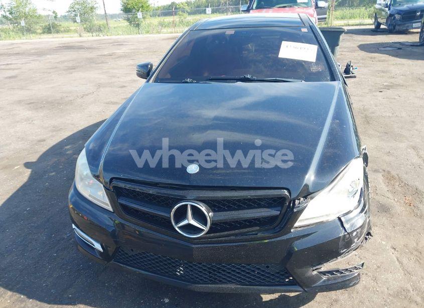 Photo 12 of 2013 Mercedes-benz C 250 (VIN WDDGJ4HB1DF990996)