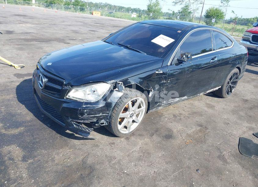 Photo 2 of 2013 Mercedes-benz C 250 (VIN WDDGJ4HB1DF990996)