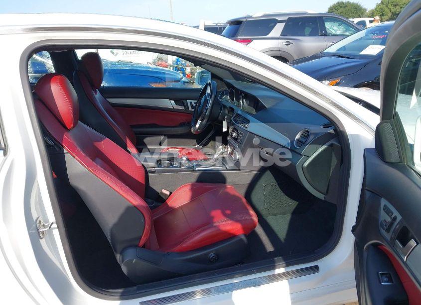 Photo 5 of 2014 Mercedes-benz C 250 (VIN WDDGJ4HB2EG292411)