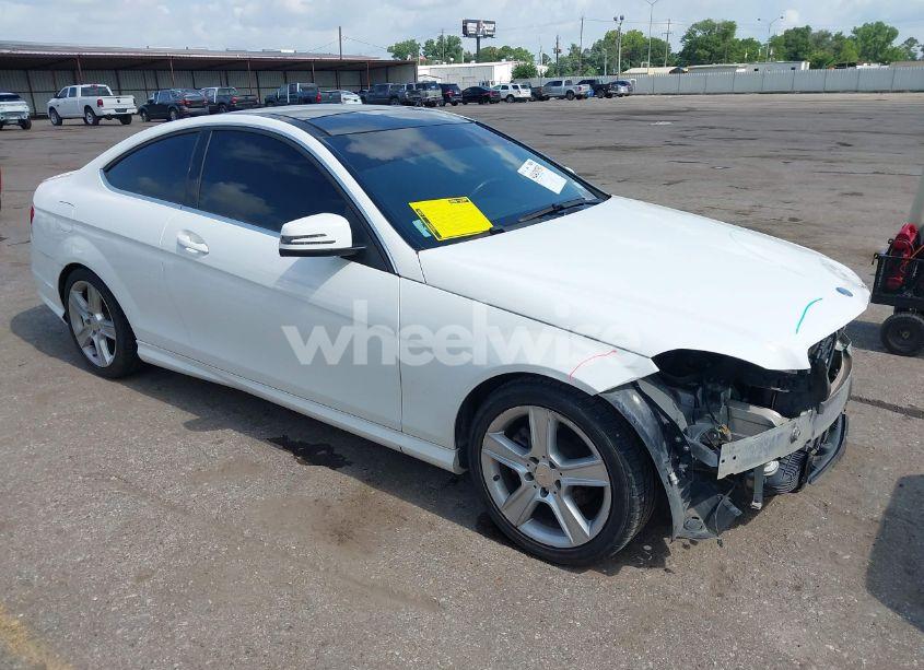 2015 Mercedes-benz C 250 (VIN WDDGJ4HB2FG406506) main photo