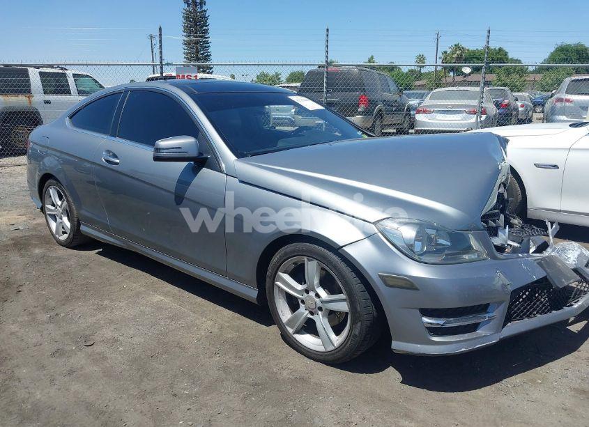 Photo 13 of 2013 Mercedes-benz C 250 (VIN WDDGJ4HB3DG045364)