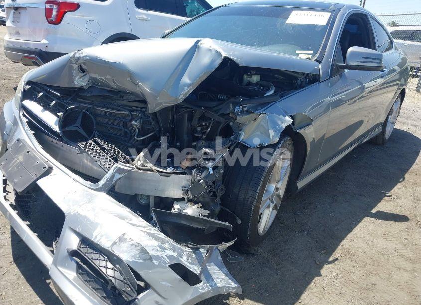 Photo 6 of 2013 Mercedes-benz C 250 (VIN WDDGJ4HB3DG045364)